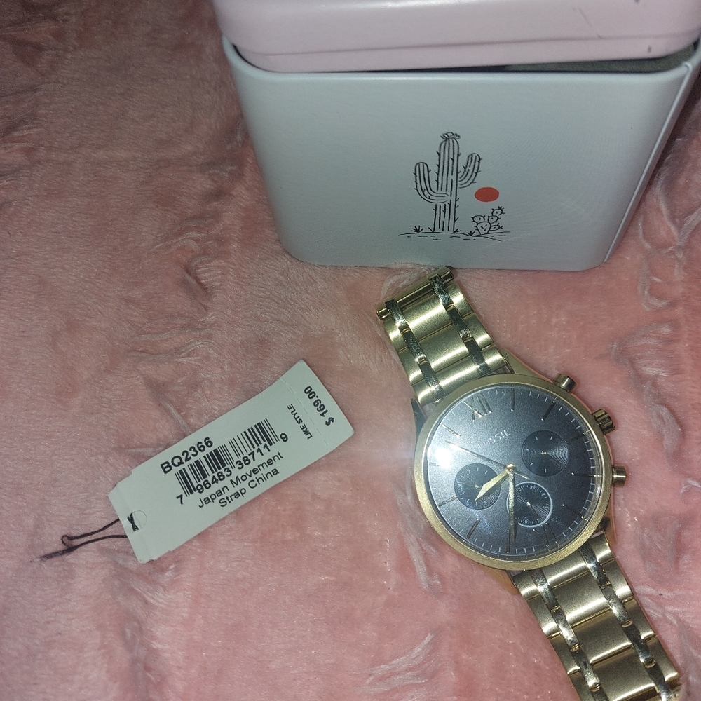 Fossil Watch Color: Gold - Picture 2 of 8
